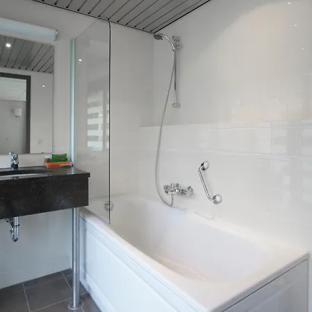 Fletcher Hotel-restaurant Sparrenhorst-veluwe 4*