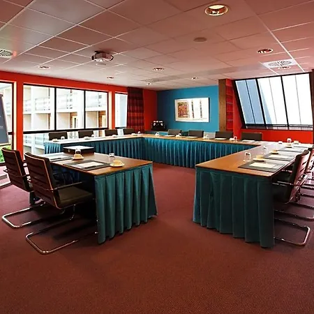 Fletcher Hotel-restaurant Sparrenhorst-veluwe ホテル 4*
