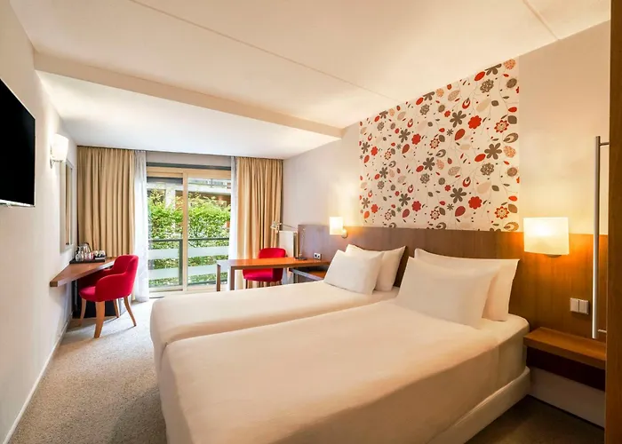 Fletcher Hotel-restaurant Sparrenhorst-veluwe מלון 4*