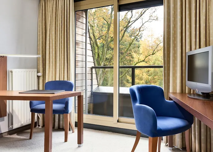 מלון Fletcher Hotel-restaurant Sparrenhorst-veluwe