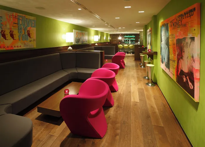 Fletcher Hotel-restaurant Sparrenhorst-veluwe מלון נונספייט