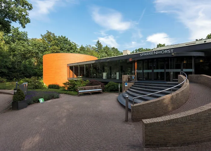 Fletcher Hotel-restaurant Sparrenhorst-veluwe מלון נונספייט