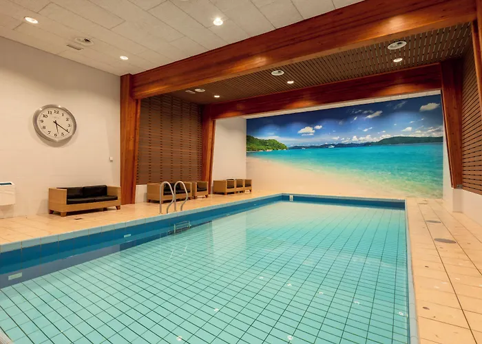 מלון Fletcher Hotel-restaurant Sparrenhorst-veluwe 4*